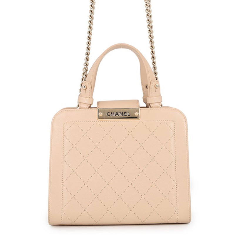 シャネル チェーンショルダーバッグ マトラッセ カーフレザー CHANEL 2way バッグ