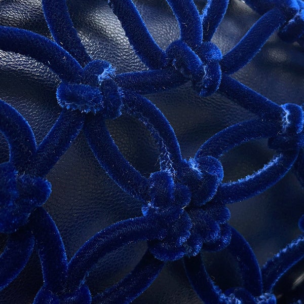 シャネル チェーンショルダーバッグ ココマーク マトラッセ ドローストリング レザー/ベルベット CHANEL バッグ