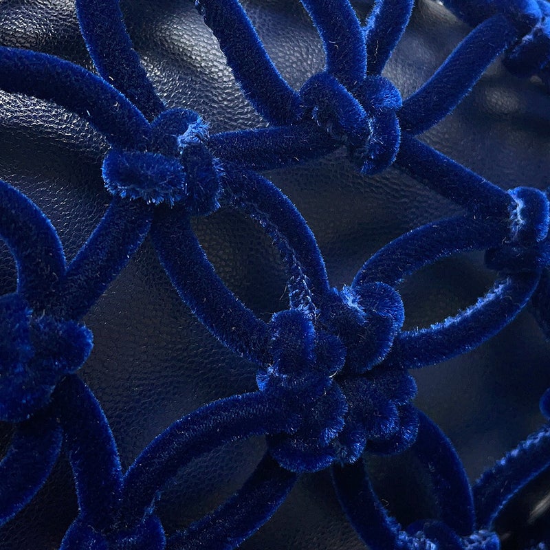 シャネル チェーンショルダーバッグ ココマーク マトラッセ ドローストリング レザー/ベルベット CHANEL バッグ