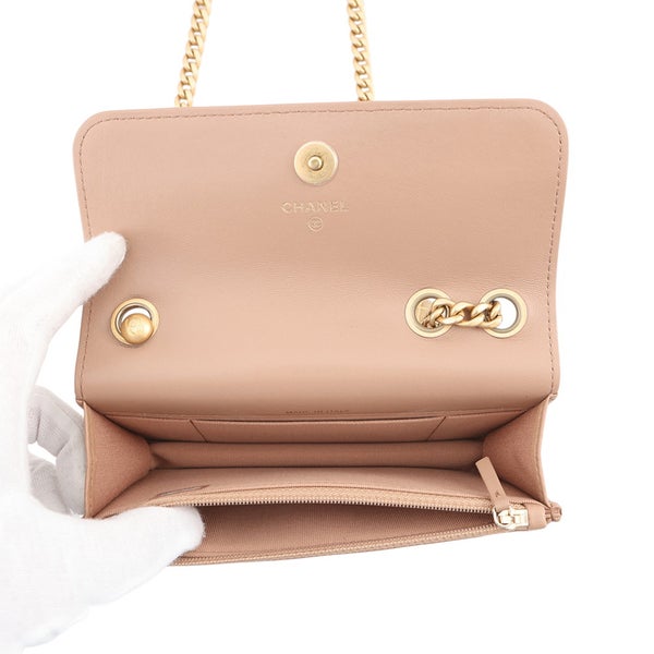 シャネル チェーンフォンポーチ マトラッセ ココマーク ラムスキン AP3047 CHANEL スマホケース