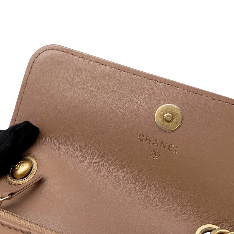 シャネル チェーンフォンポーチ マトラッセ ココマーク ラムスキン AP3047 CHANEL スマホケース