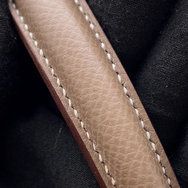 エルメス ハンドバッグ ケリー25 外縫い エトゥープ/ゴールド金具 エプソン G刻印 ２wayショルダー