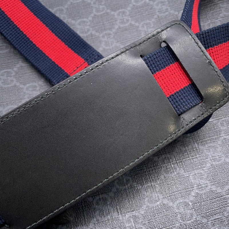 グッチ ショルダーバッグ GGスプリーム クーリエ メッセンジャーバッグ 474137 GUCCI バッグ メンズ 黒