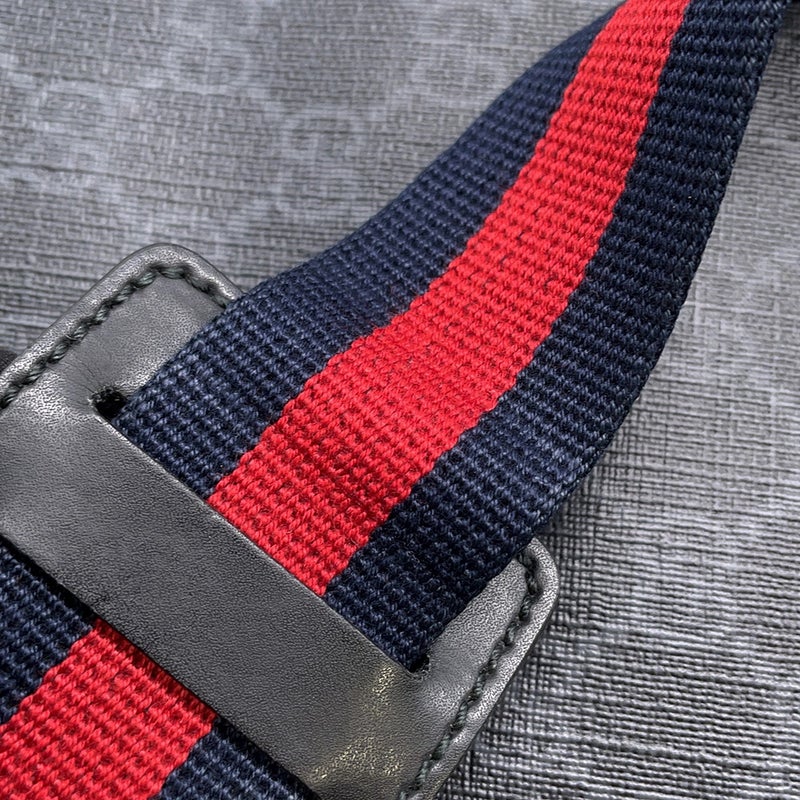 グッチ ショルダーバッグ GGスプリーム クーリエ メッセンジャーバッグ 474137 GUCCI バッグ メンズ 黒
