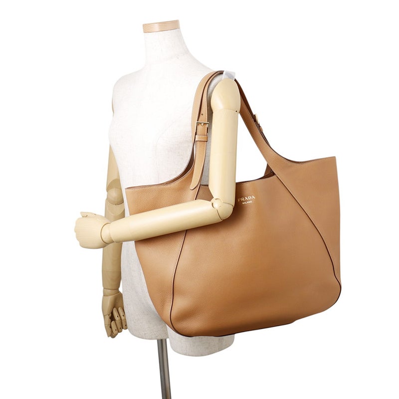 プラダ トートバッグ ロゴ レザー 2VG123 PRADA バッグ