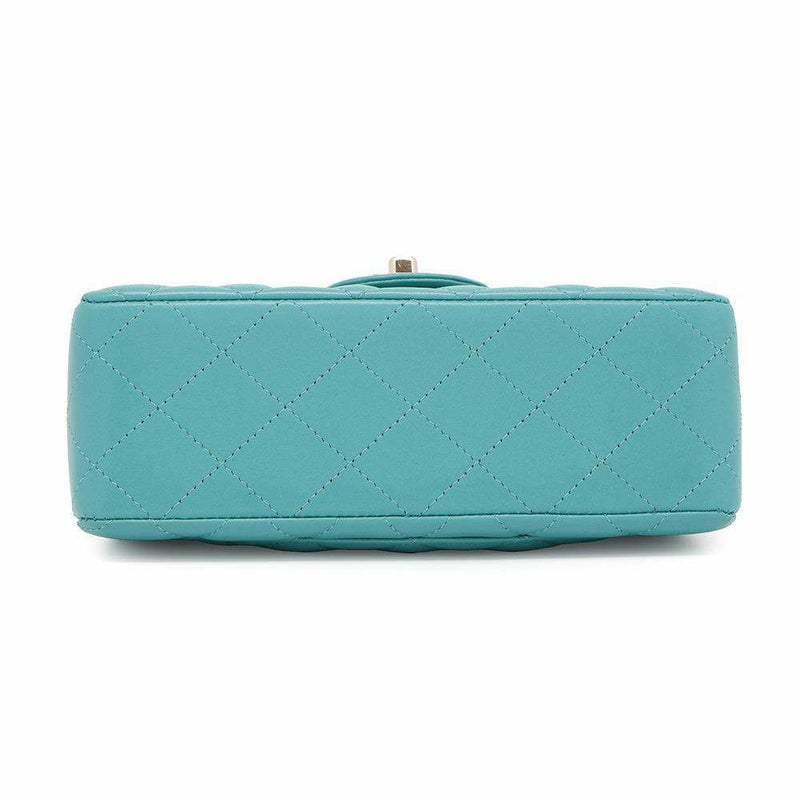 シャネル チェーンショルダーバッグ ココマーク マトラッセ 20 ラムスキン A69900 CHANEL ミニ フラップ