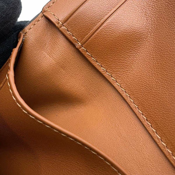 ロエベ 三つ折り財布 アナグラム トライフォールド グレインカーフレザー C821TR2X02 LOEWE 財布