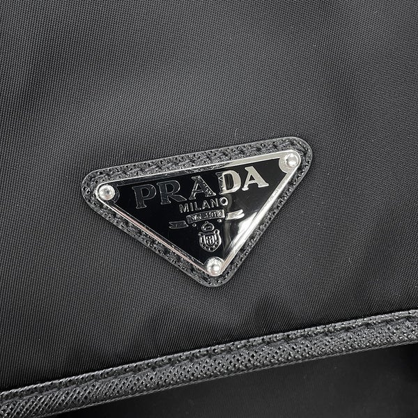 プラダ ショルダーバッグ Re-Nylon トライアングルロゴ ナイロン サフィアーノレザー 2VD034 PRADA 黒
