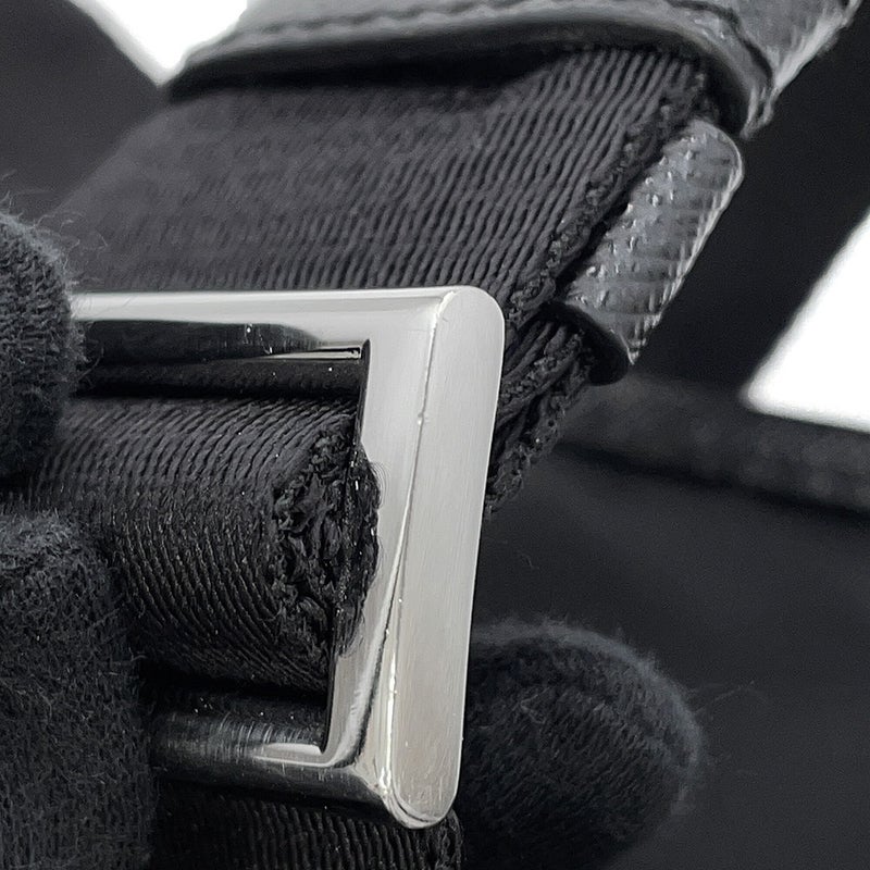 プラダ ショルダーバッグ Re-Nylon トライアングルロゴ ナイロン サフィアーノレザー 2VD034 PRADA 黒