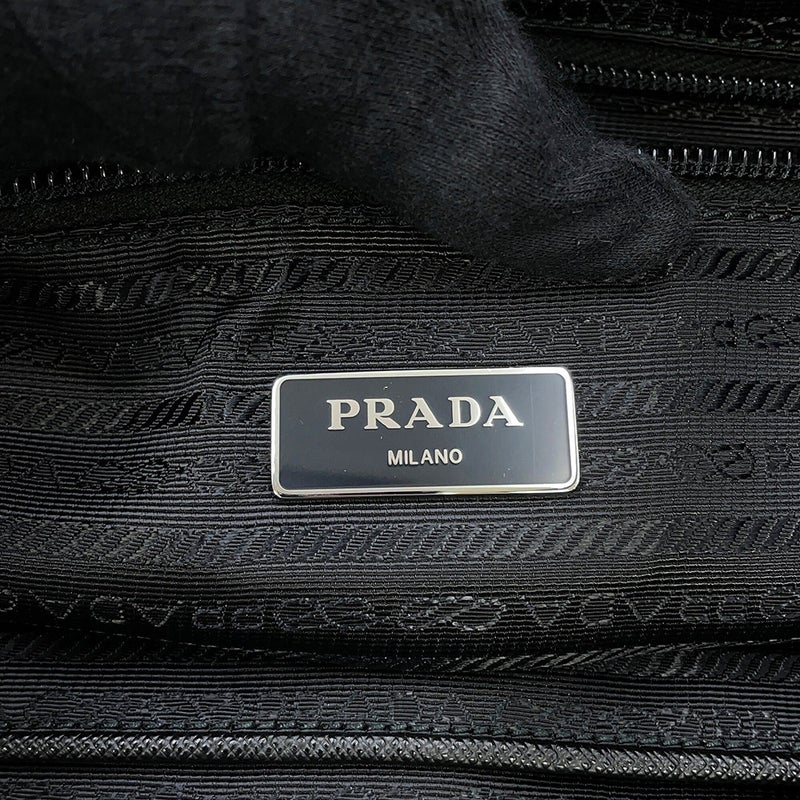 プラダ トートバッグ トライアングルロゴ ショッピングバッグ ナイロン 1BG052 PRADA 黒