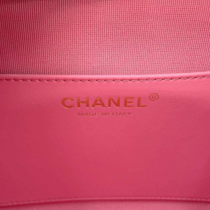 シャネル チェーンショルダーバッグ マトラッセ ココマーク カメラバッグ キャビアスキン CHANEL 2way