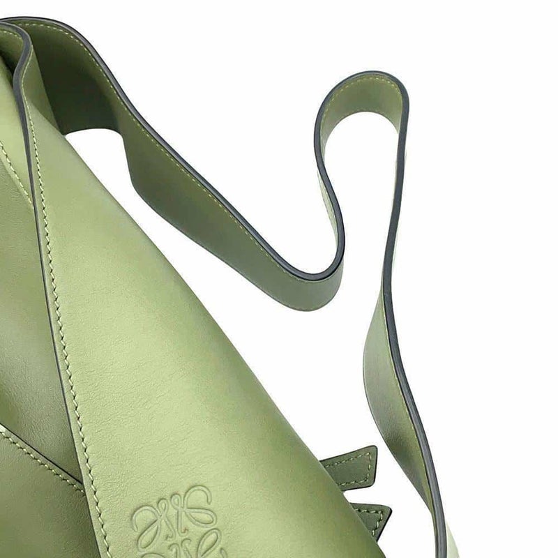 ロエベ ショルダーバッグ パズル ホーボー カーフレザー A510J67X01 LOEWE