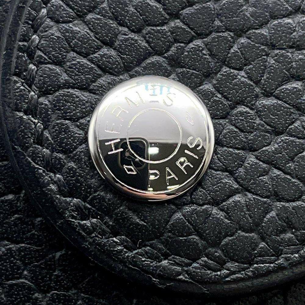 エルメス 二つ折り財布 イリアード コンパクト ブラック/シルバー金具