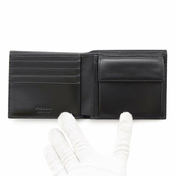 プラダ 二つ折り財布 サフィアーノ レザー ロゴPRADA 財布 メンズ 黒
