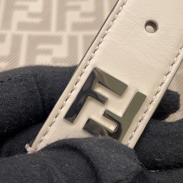 フェンディ ショルダーバッグ アフター FFロゴ レザー7VA604 FENDI バッグ