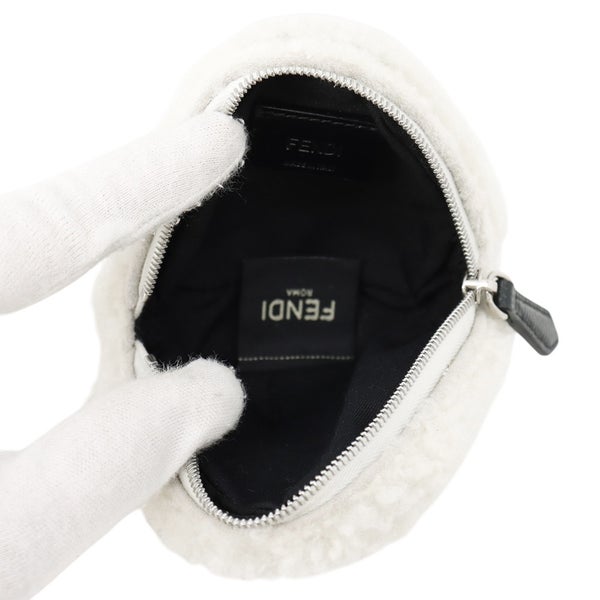 フェンディ チャーム  おにぎり カルングスネークレザー/シープファー 7AP080 FENDI チャーム 白 黒