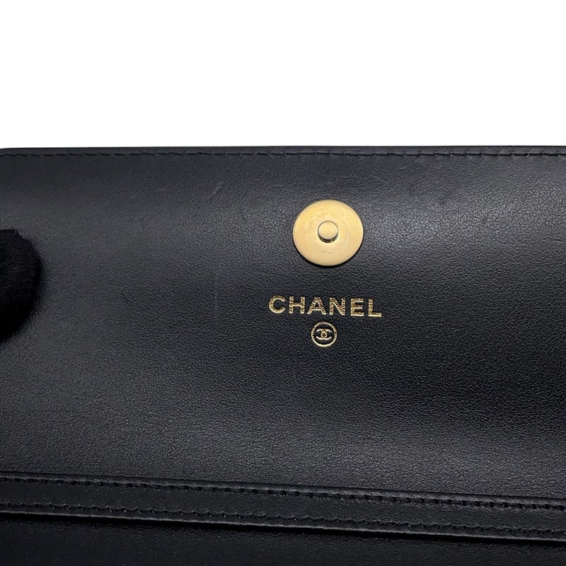 シャネル チェーンショルダーバッグ マトラッセ ココマーク フォーンホルダー キャビアスキン AP3482 CHANEL スマホケース