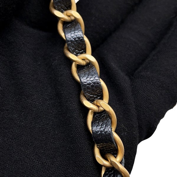 シャネル チェーンショルダーバッグ マトラッセ ココマーク フォーンホルダー キャビアスキン AP3482 CHANEL スマホケース