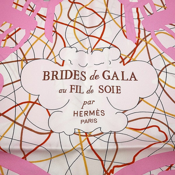エルメス スカーフ カレ90 ブリッド・ドゥ・ガラ・オ・フィル・ドゥ・ソワ Brides de Gala au Fil de Soie シルク HERMES 2026年春夏