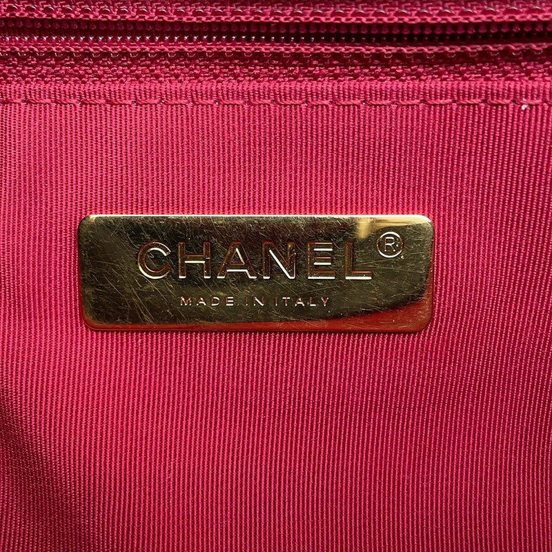 シャネル チェーンショルダーバッグ CHANEL19 ココマーク シャイニーラムスキン AS1160 CHANEL 黒