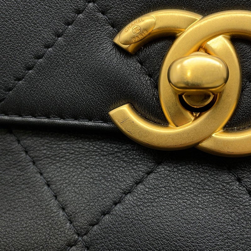 シャネル チェーンショルダーバッグ トップハンドル フラップ ココマーク ラージ カーフスキン AS5467 CHANEL 黒