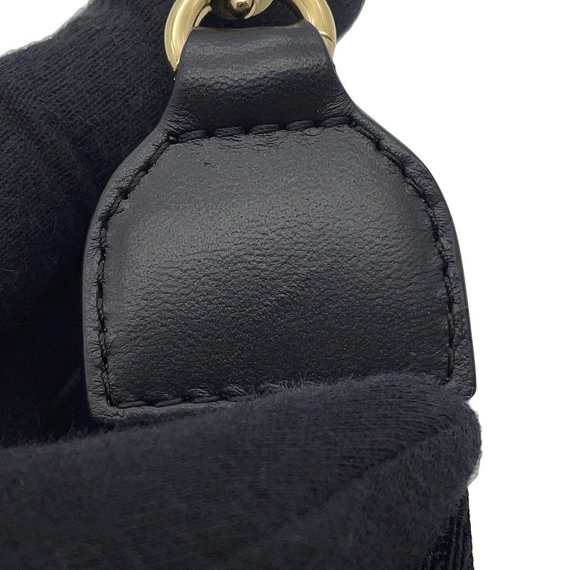 シャネル ショルダーバッグ ココビーチ ココマーク ラージホーボー ナイロン AS4698 CHANEL 2wayハンドバッグ 白 黒
