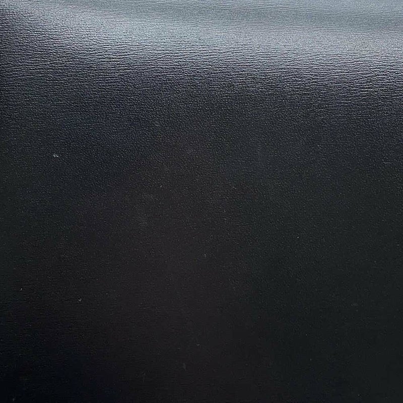 セリーヌ チェーンウォレット トリオンフ シャイニーカーフレザー 10L033DPV CELINE 黒