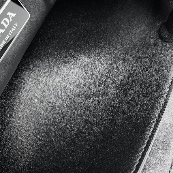 プラダ ハンドバッグ ロゴ レザー 1BN026 PRADA 2wayショルダーバッグ 黒