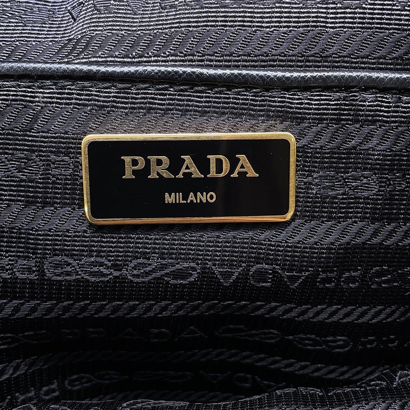 プラダ リュック ナイロン フラワー トライアングルロゴ バックパック 1BZ811 PRADA バッグ リュックサック 黒