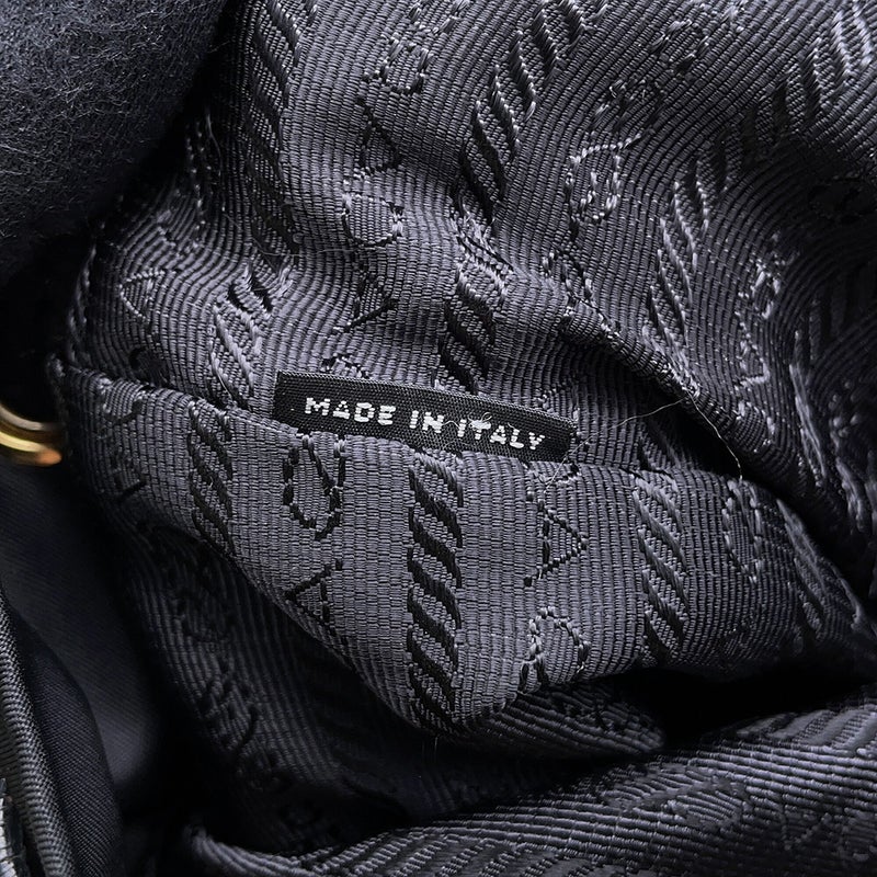 プラダ リュック ナイロン フラワー トライアングルロゴ バックパック 1BZ811 PRADA バッグ リュックサック 黒