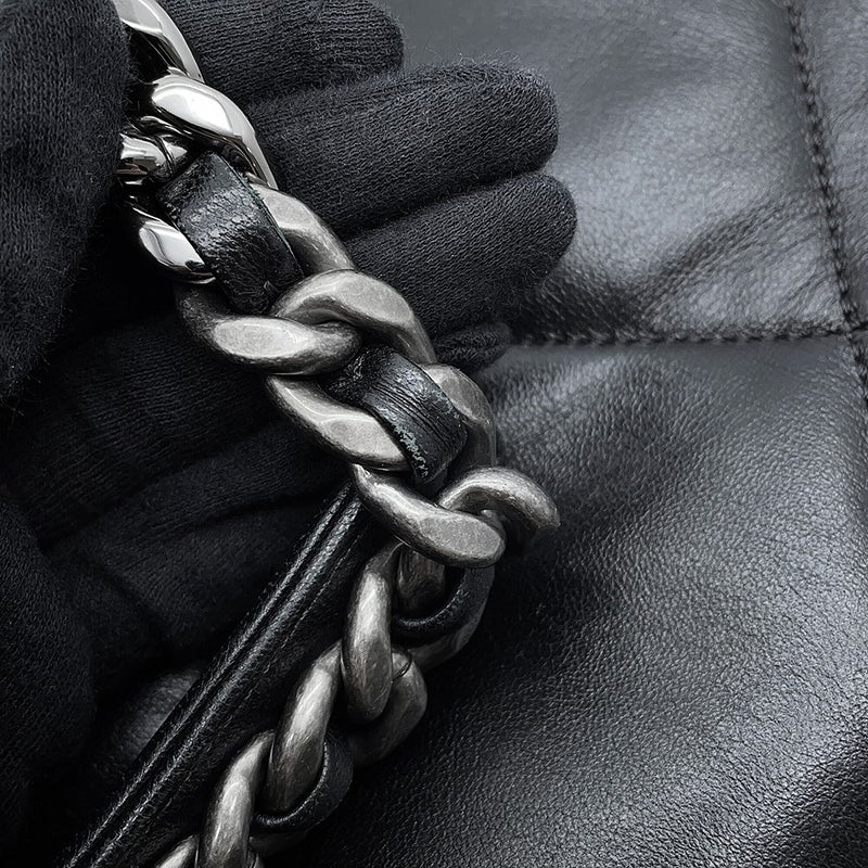 シャネル チェーンショルダーバッグ CHANEL19 ディズヌフ ココマーク マキシ シャイニーラムスキン AS1162 CHANEL 2way 黒