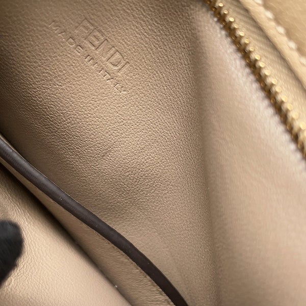 フェンディ チェーンショルダーポーチ フリップ  ナノ  レザー FENDI ポシェット ポーチ