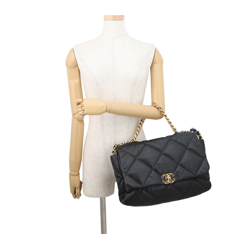 シャネル チェーンショルダーバッグ CHANEL19 マキシ マトラッセ ココマーク  シャイニーカーフレザー AS1162 CHANEL 2way