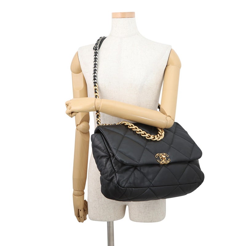 シャネル チェーンショルダーバッグ CHANEL19 マキシ マトラッセ ココマーク  シャイニーカーフレザー AS1162 CHANEL 2way