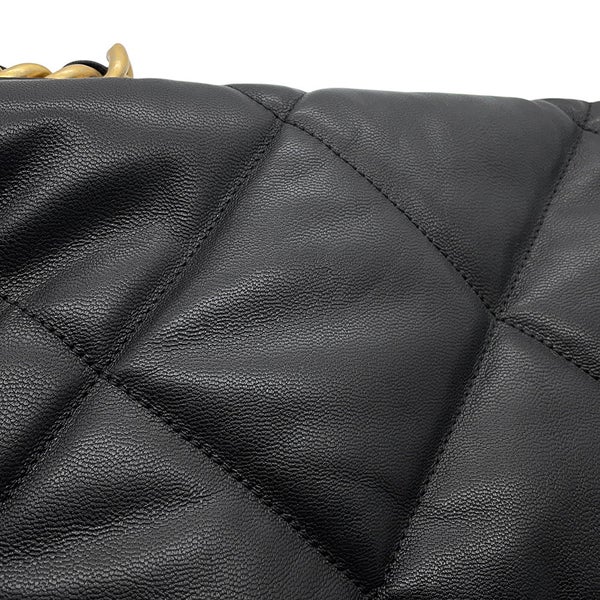 シャネル チェーンショルダーバッグ CHANEL19 マキシ マトラッセ ココマーク  シャイニーカーフレザー AS1162 CHANEL 2way