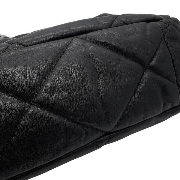 シャネル チェーンショルダーバッグ CHANEL19 マキシ マトラッセ ココマーク  シャイニーカーフレザー AS1162 CHANEL 2way