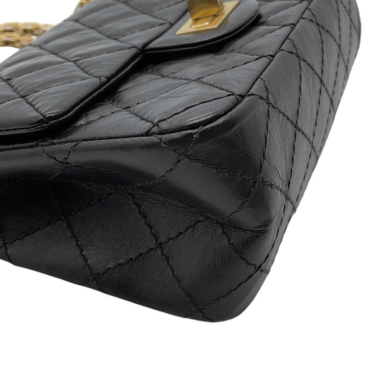 シャネル チェーンショルダーバッグ マトラッセ 2.55 ミニ エイジドカーフレザー AS0874 CHANEL 黒