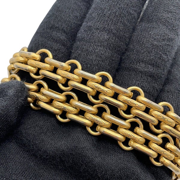 シャネル チェーンショルダーバッグ マトラッセ 2.55 ミニ エイジドカーフレザー AS0874 CHANEL 黒