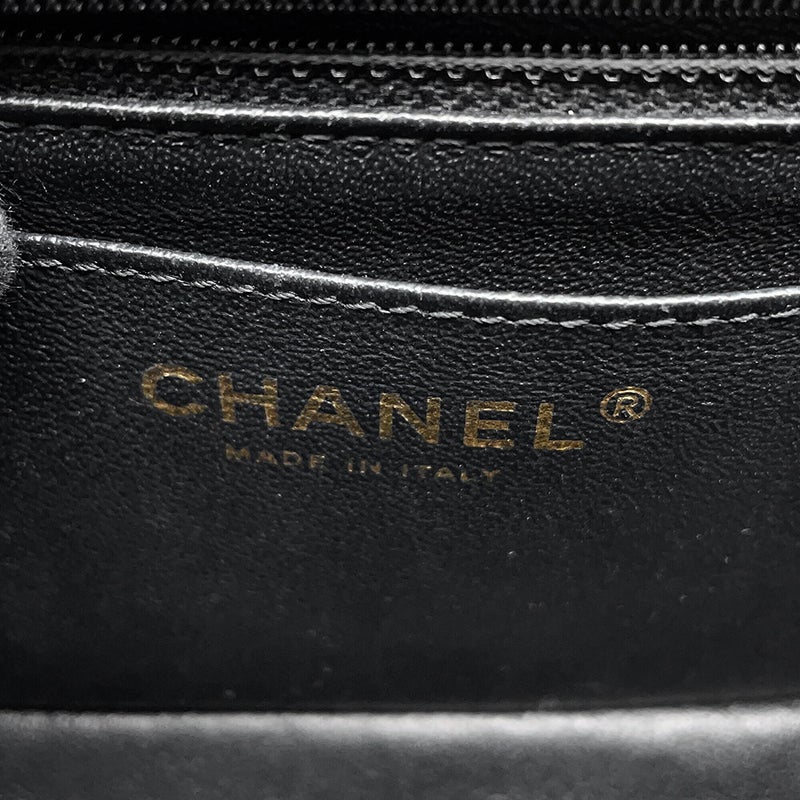 シャネル チェーンショルダーバッグ マトラッセ 2.55 ミニ エイジドカーフレザー AS0874 CHANEL 黒
