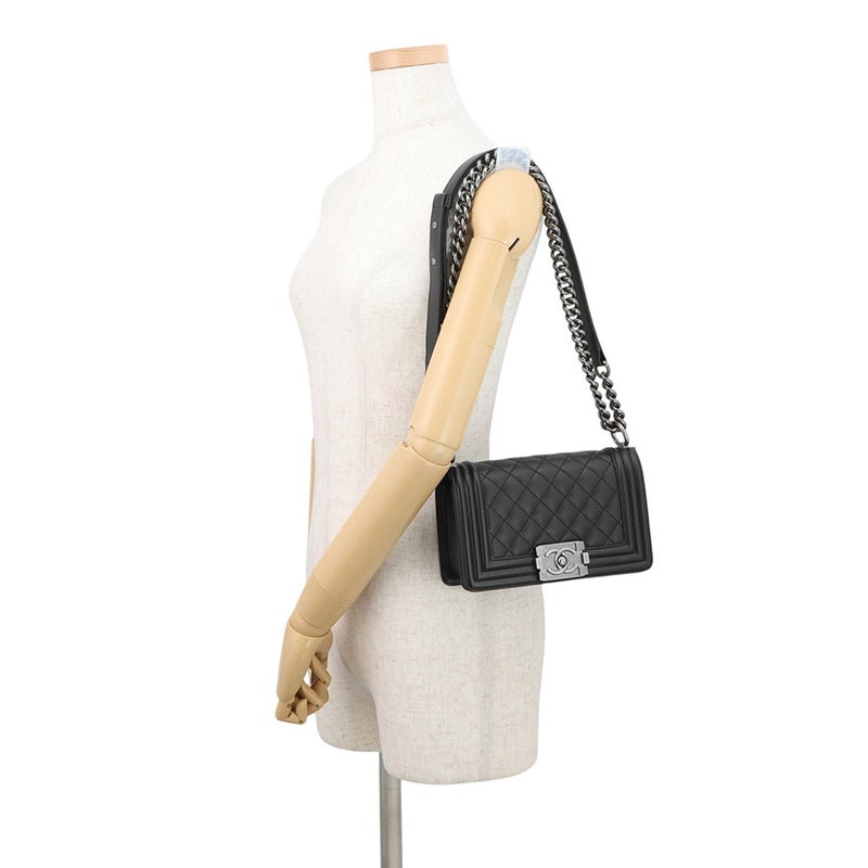 シャネル チェーンショルダーバッグ ボーイシャネル スモール マトラッセ ココマーク キャビアスキン A67085 CHANEL 黒