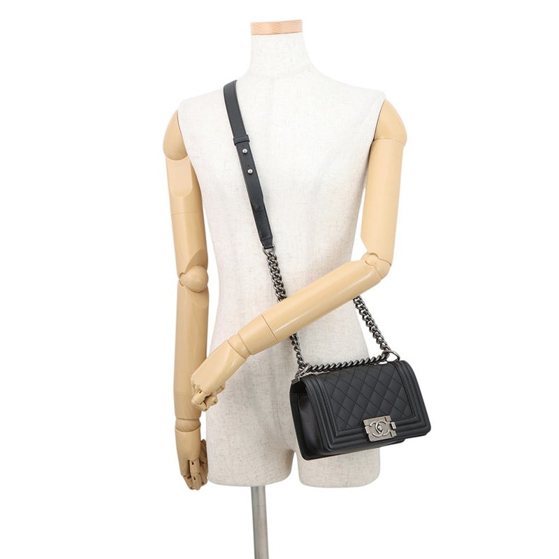 シャネル チェーンショルダーバッグ ボーイシャネル スモール マトラッセ ココマーク キャビアスキン A67085 CHANEL 黒
