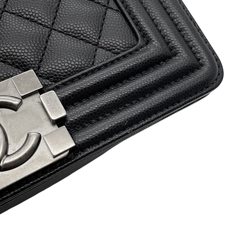 シャネル チェーンショルダーバッグ ボーイシャネル スモール マトラッセ ココマーク キャビアスキン A67085 CHANEL 黒
