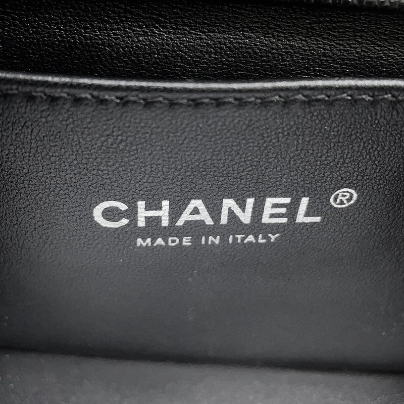 シャネル チェーンショルダーバッグ ボーイシャネル スモール マトラッセ ココマーク キャビアスキン A67085 CHANEL 黒