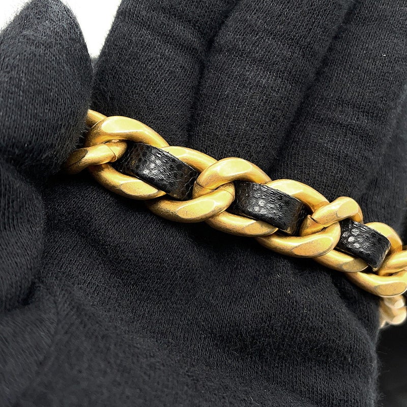 シャネル チェーンショルダーバッグ ココマーク CHANEL25 スモール キャビアスキン AS5293 CHANEL バッグ 黒