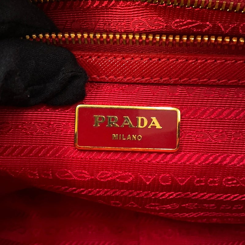 プラダ ハンドバッグ トライアングルロゴ レザー BN1113 PRADA