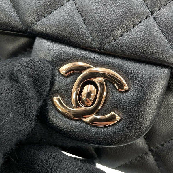 シャネル チェーンショルダーバッグ ミニ マトラッセ 20 ココマーク ラムスキン A69900 CHANEL ミニ フラップ 黒
