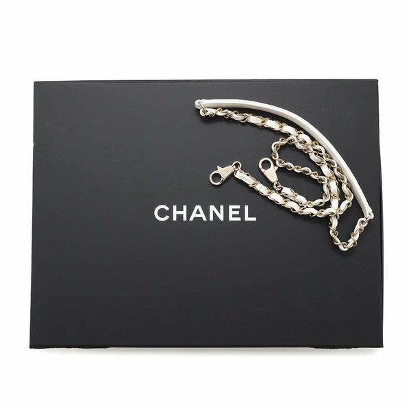 シャネル ハンドバッグ マトラッセ ココマーク トップハンドル フラップ キャビアスキン A92991 2way 白