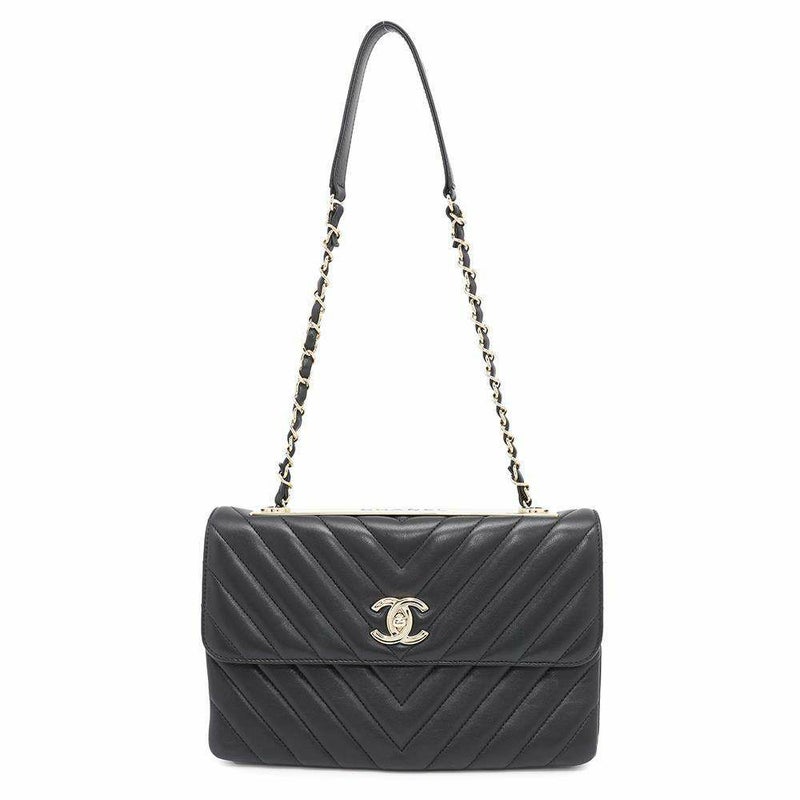 シャネル チェーンショルダーバッグ トレンディCC シェブロン ココマーク ラムスキン CHANEL Vステッチ 黒 ワンショルダー