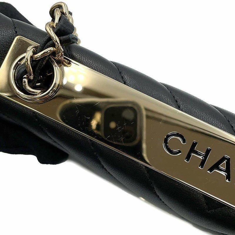 シャネル チェーンショルダーバッグ トレンディCC シェブロン ココマーク ラムスキン CHANEL Vステッチ 黒 ワンショルダー