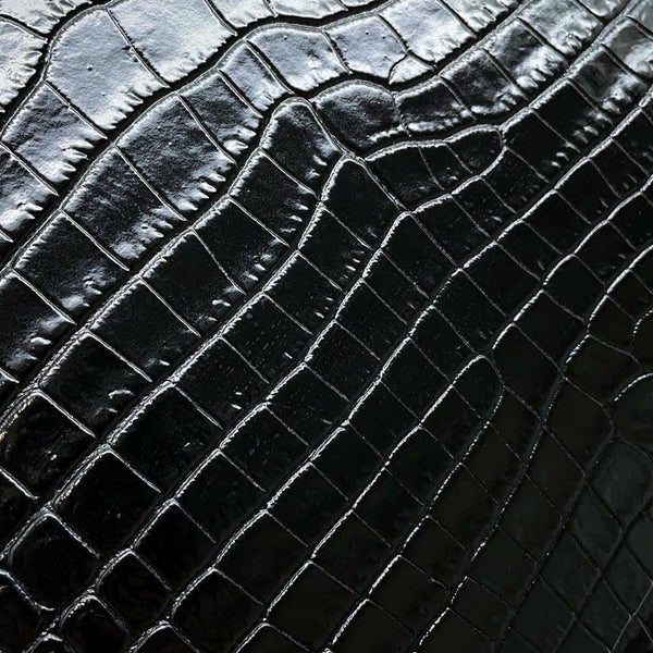 サンローランパリ ショルダーバッグ マンハッタン ミディアム 型押しレザー 579271 SAINT LAURENT PARIS 黒